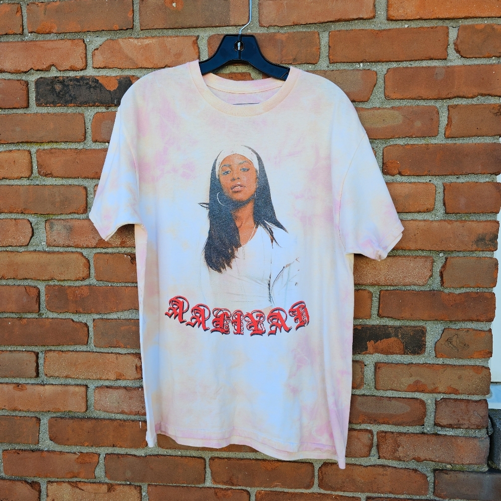 Vtg Aaliyah Pink Tie Dye Graphic Tee – Size M/L – Y2K Hip Hop R&B Legend T-Shirt